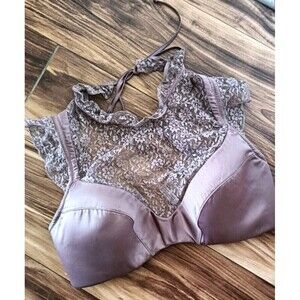 Victoria's Secret Dream Angels High Neck Bra Top Sz 34DD Lace Open Back  Satin